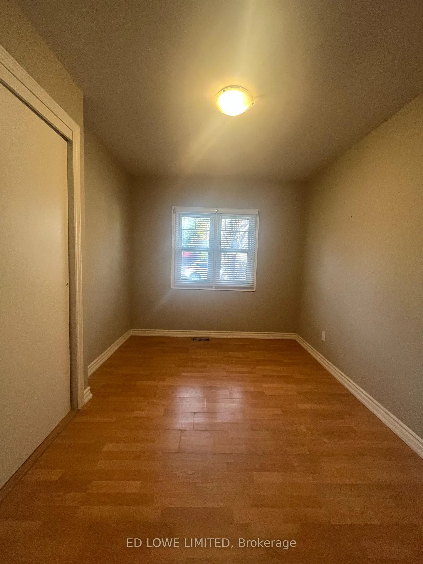Photo 18 of 107 Letitia Street, Barrie, North Shore — HOMEH