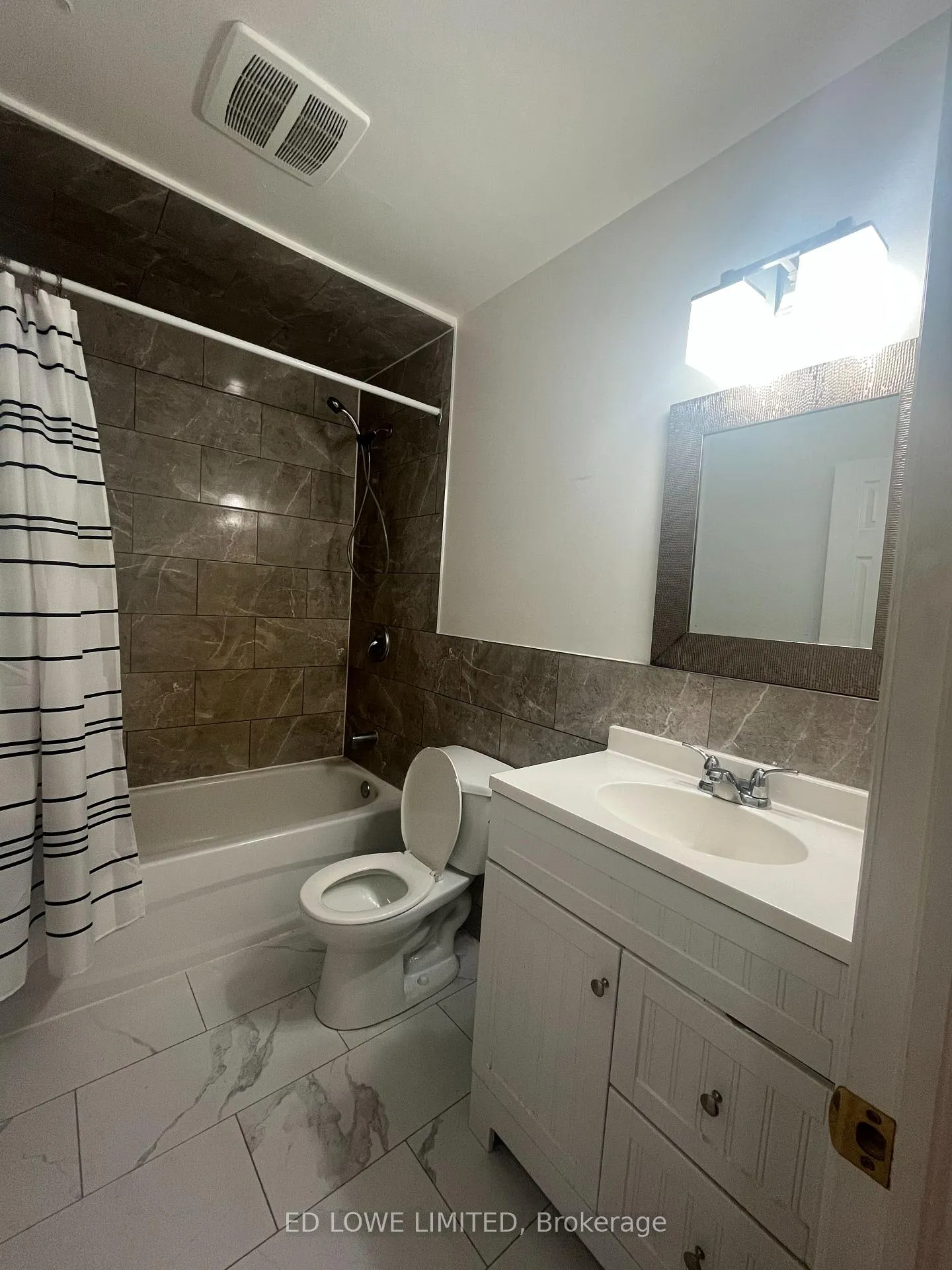 Photo 21 of 107 Letitia Street, Barrie, North Shore — HOMEH