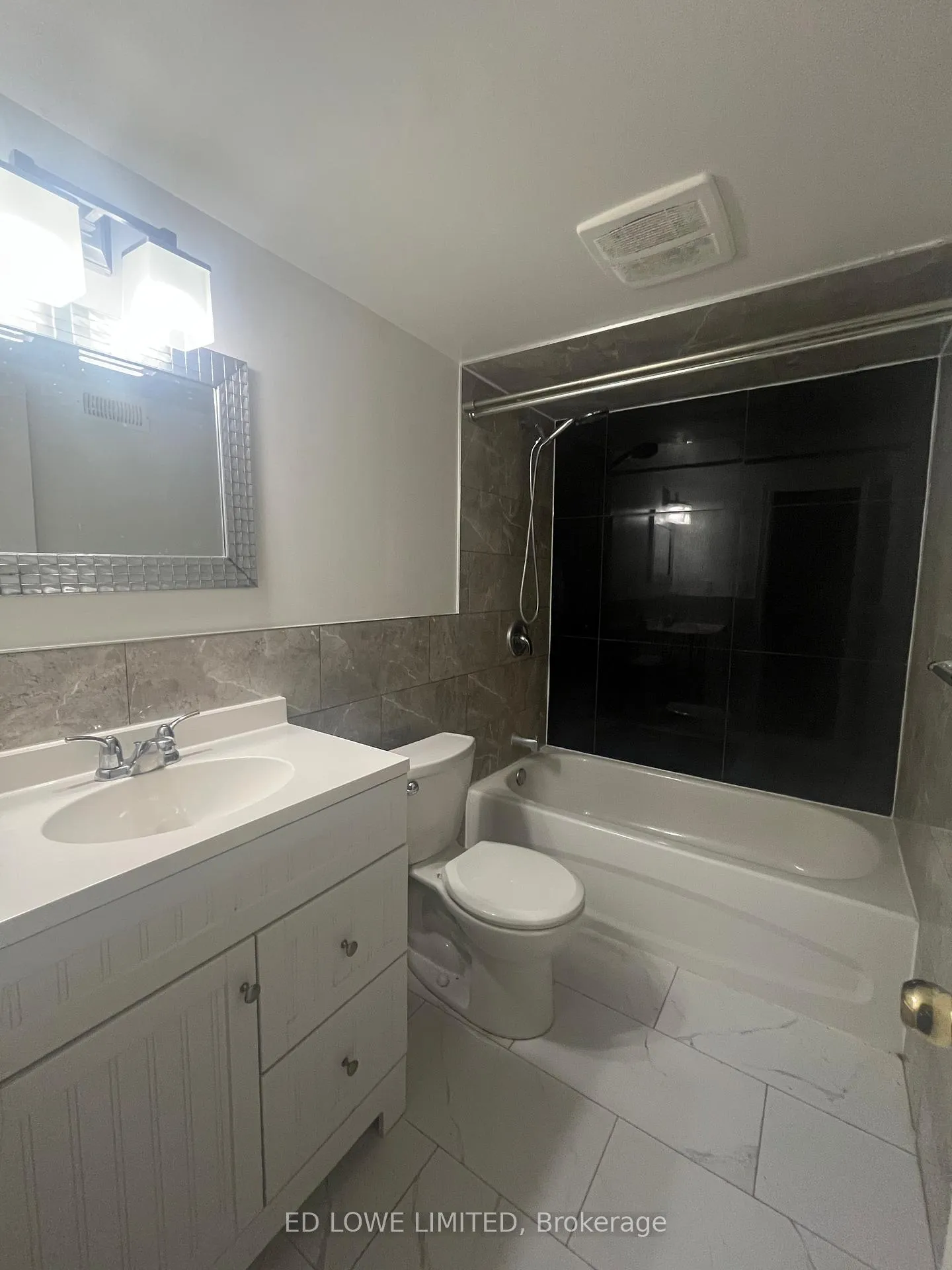 Photo 22 of 107 Letitia Street, Barrie, North Shore — HOMEH