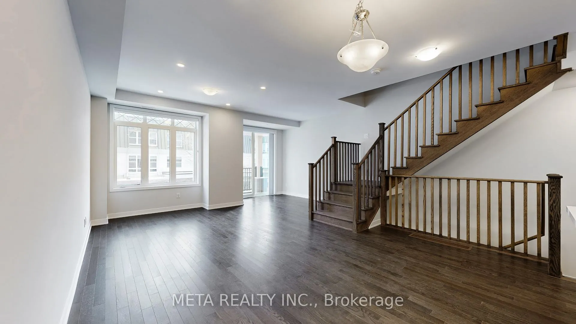 Photo 3 of 87 Anna Russell Way, Markham, Unionville — HOMEH