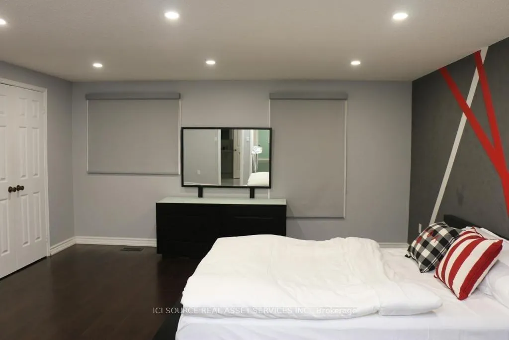 Photo 4 of Unit Upper, 164 Stather Crescent, Markham, Milliken Mills East — HOMEH