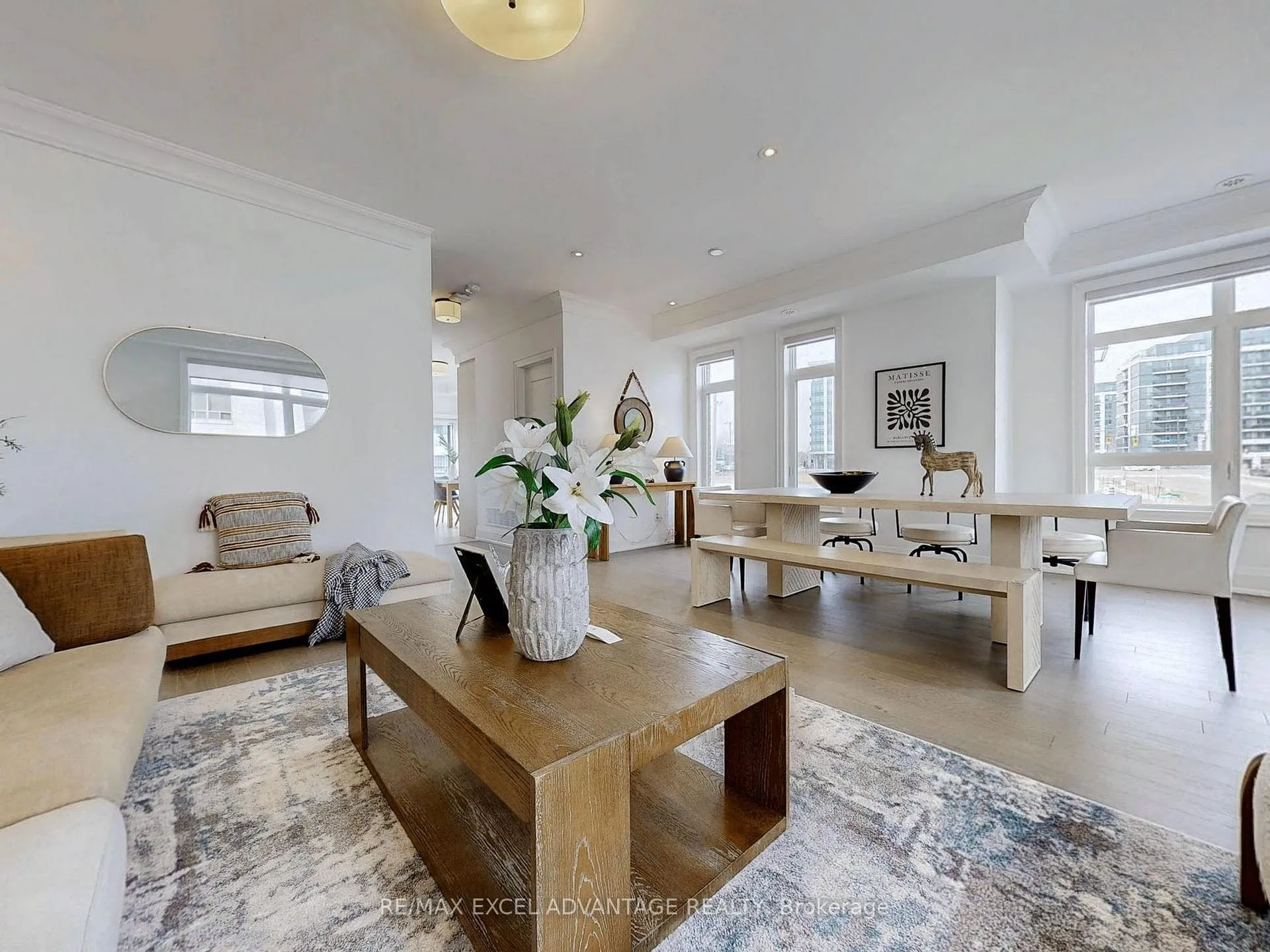 Photo 2 of 62 Saddlecreek Drive, Markham, Commerce Valley — HOMEH