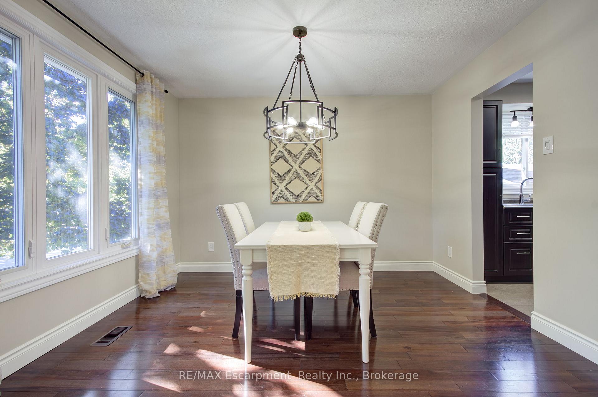 Photo 12 of 1491 Brenner Crescent, Burlington, Mountainside — HOMEH