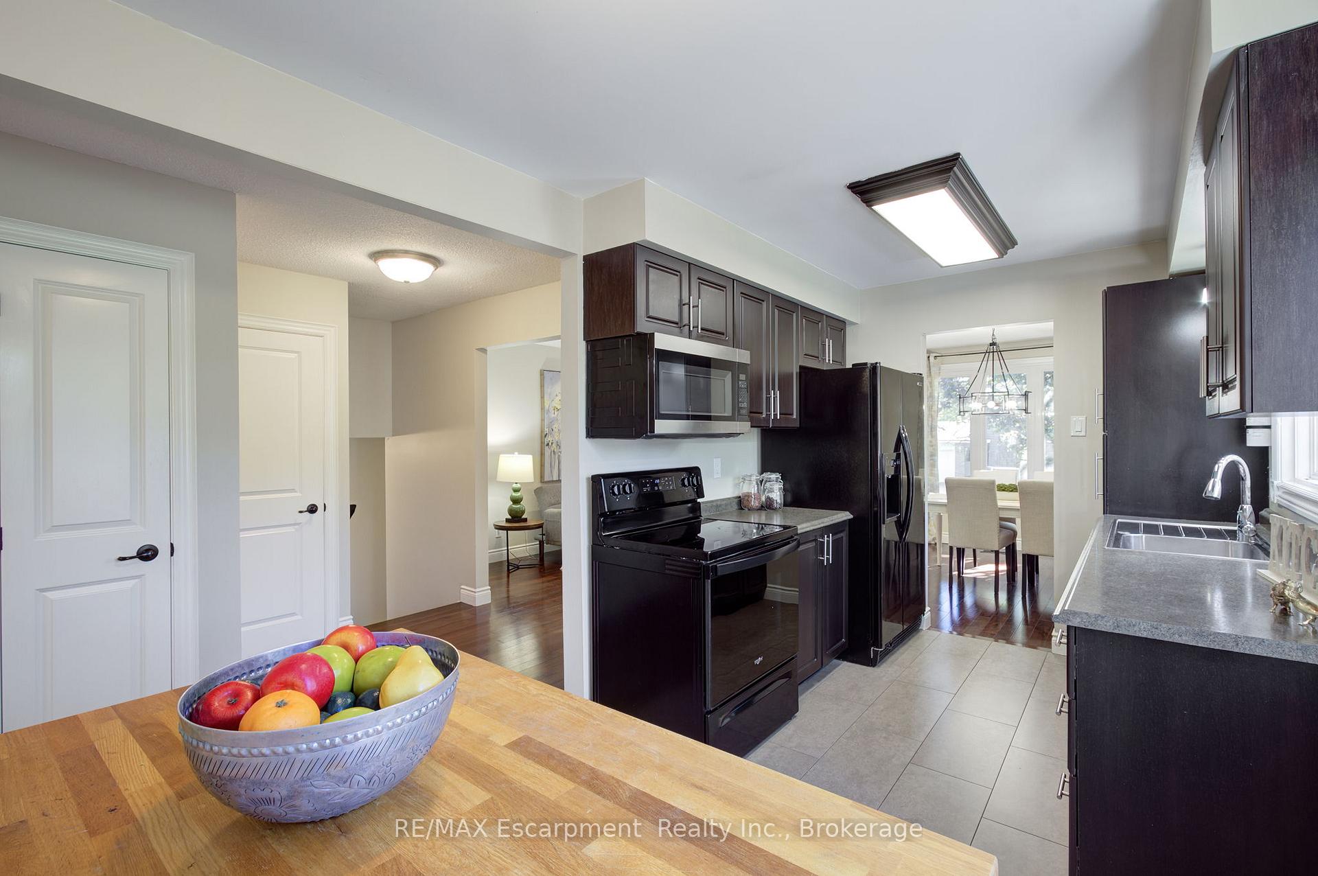 Photo 20 of 1491 Brenner Crescent, Burlington, Mountainside — HOMEH