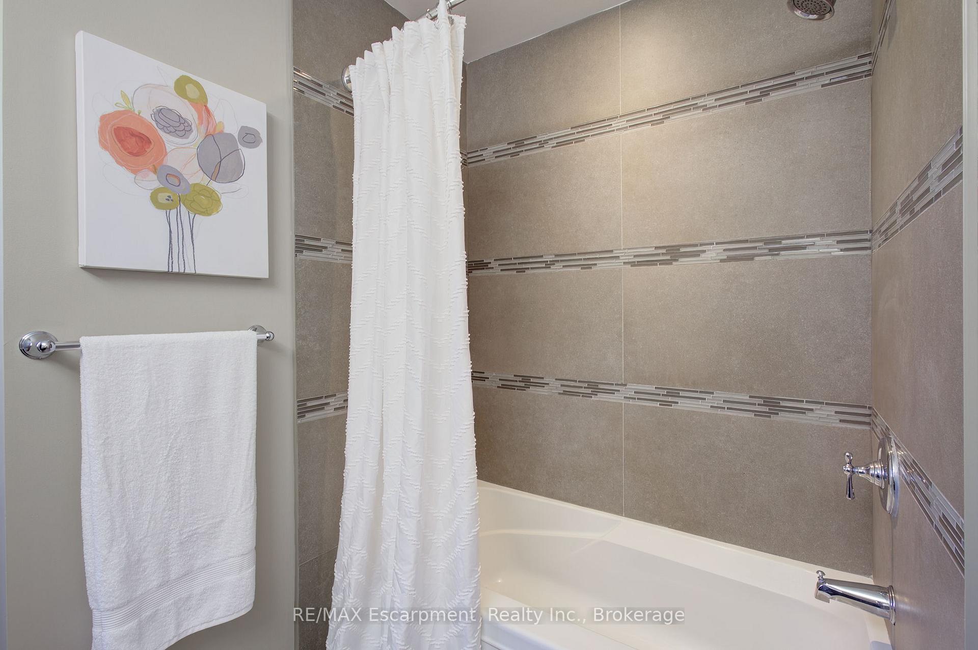 Photo 26 of 1491 Brenner Crescent, Burlington, Mountainside — HOMEH
