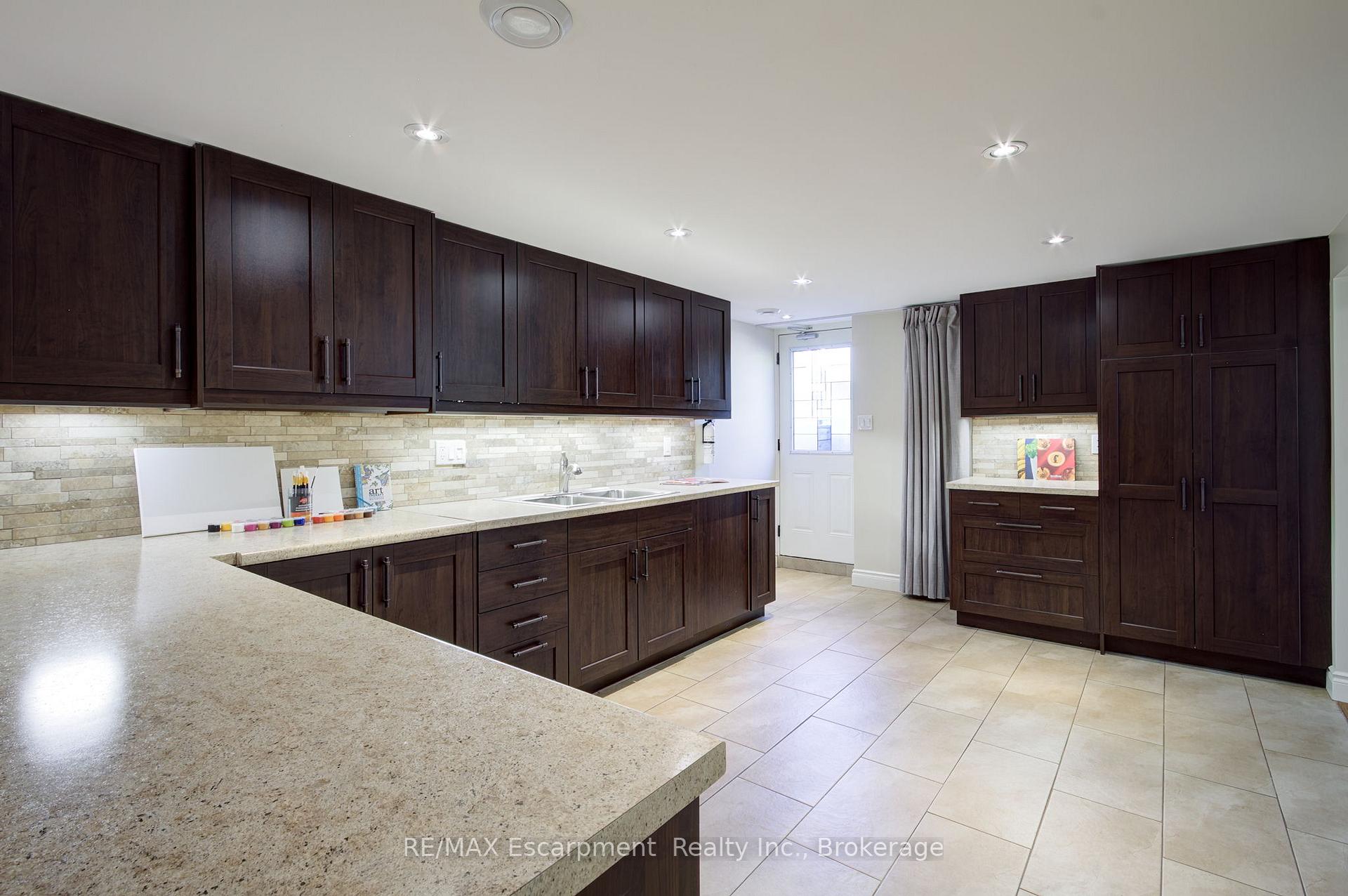 Photo 35 of 1491 Brenner Crescent, Burlington, Mountainside — HOMEH