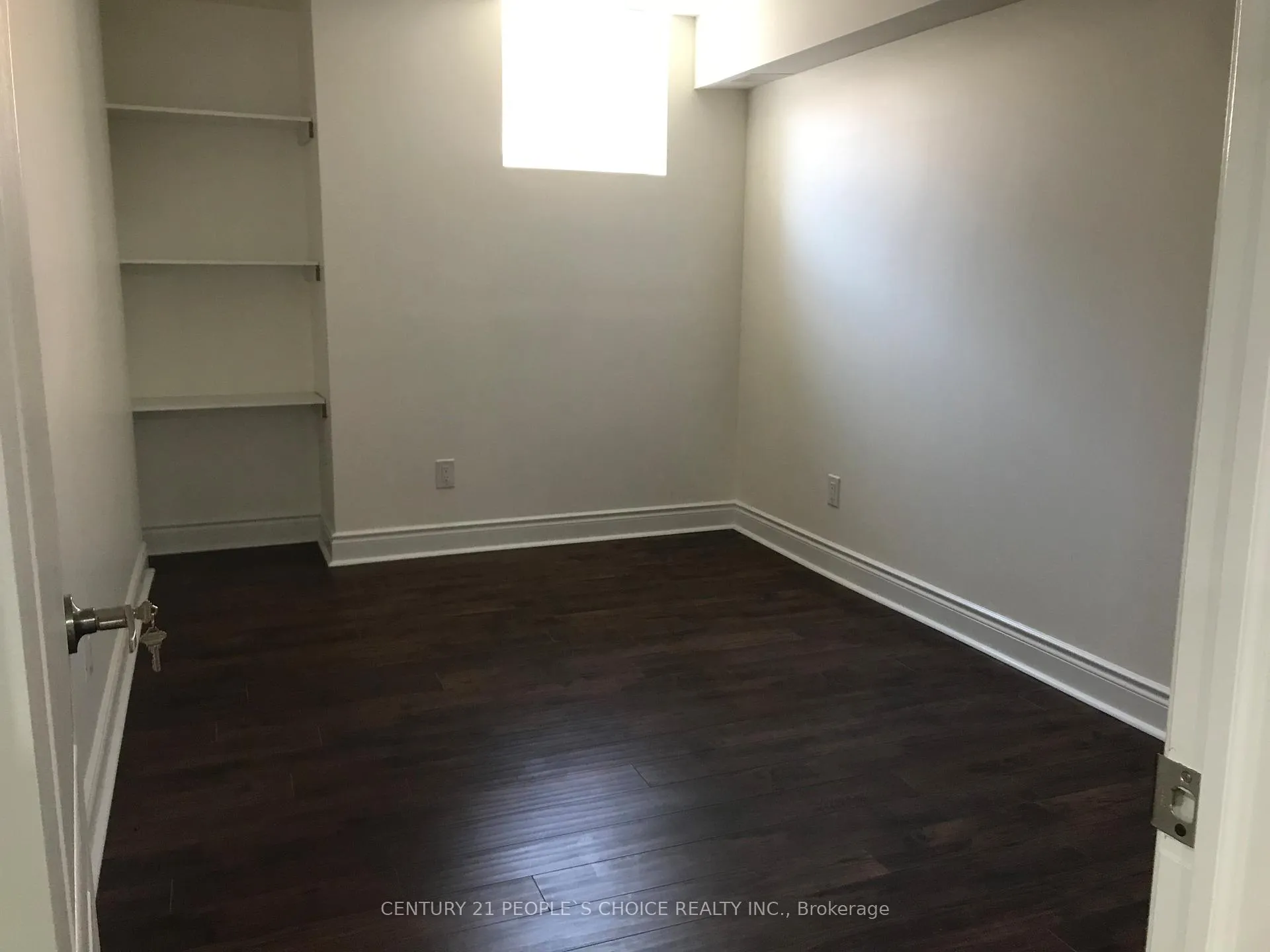 Photo 2 of 10 Amaretto Court, Brampton, Credit Valley — HOMEH