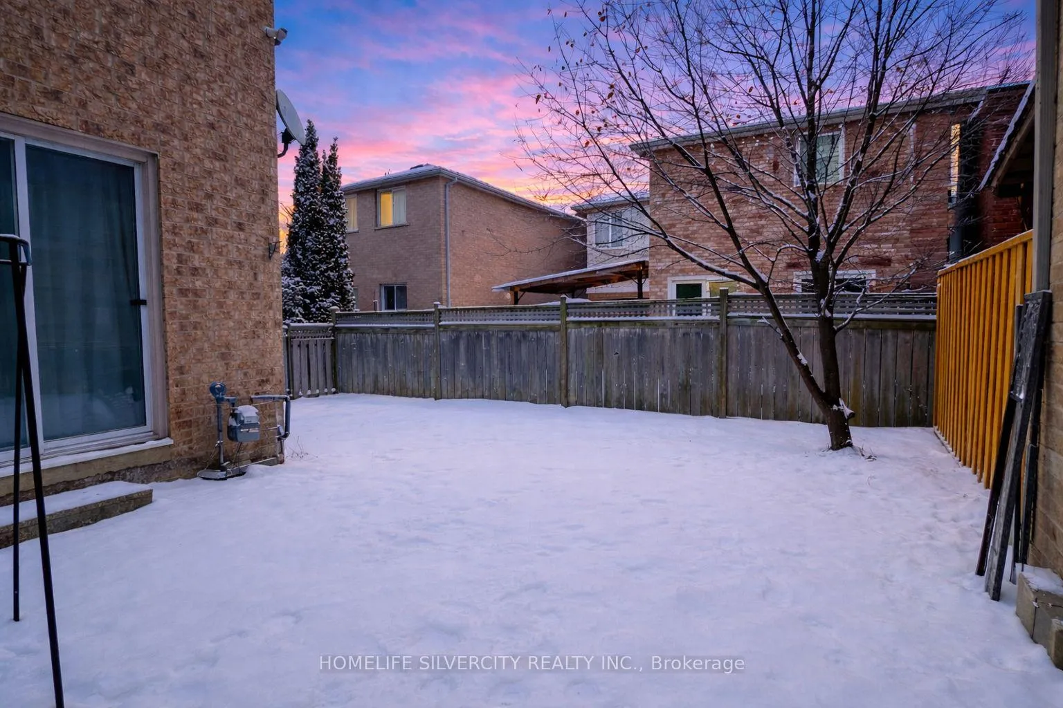 Photo 17 of 7 Bison Run Road, Brampton, Sandringham-Wellington — HOMEH