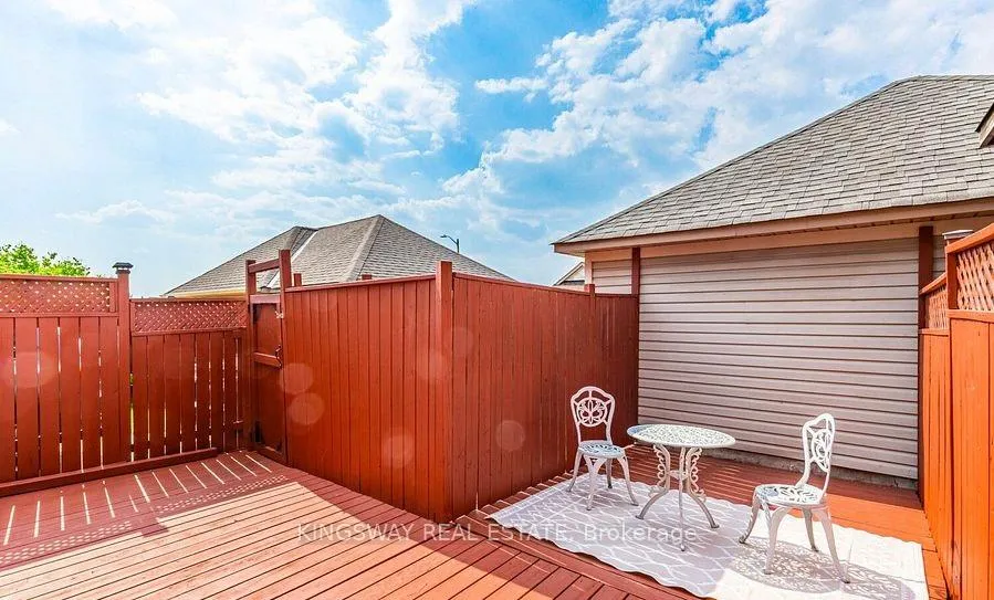 Photo 18 of 215 Equator Crescent, Vaughan, Vellore Village — HOMEH