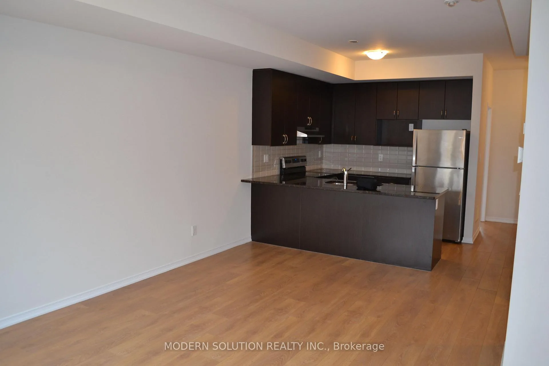 Photo 6 of 155 Danzatore Path, Oshawa, Windfields — HOMEH