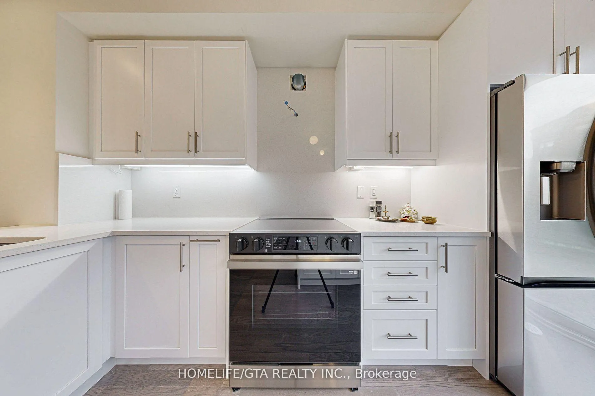 Photo 14 of 583 Port Darlington Road, Clarington, Bowmanville — HOMEH