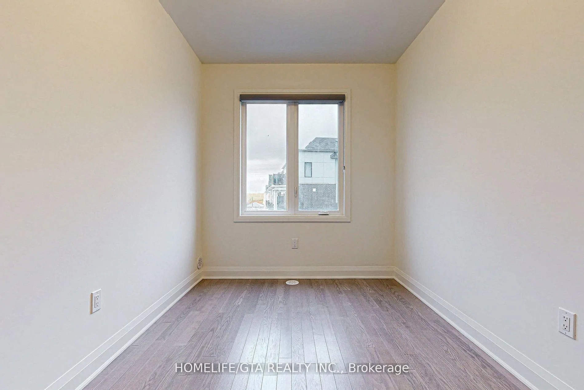 Photo 21 of 583 Port Darlington Road, Clarington, Bowmanville — HOMEH