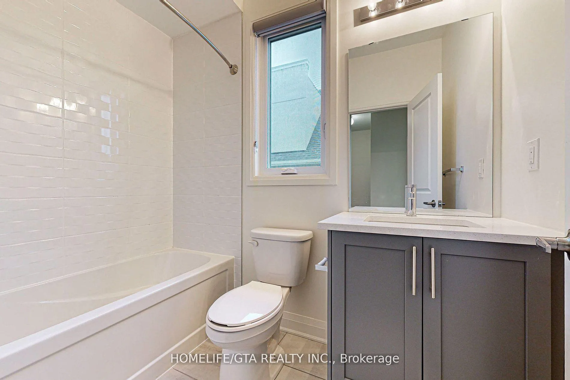 Photo 24 of 583 Port Darlington Road, Clarington, Bowmanville — HOMEH
