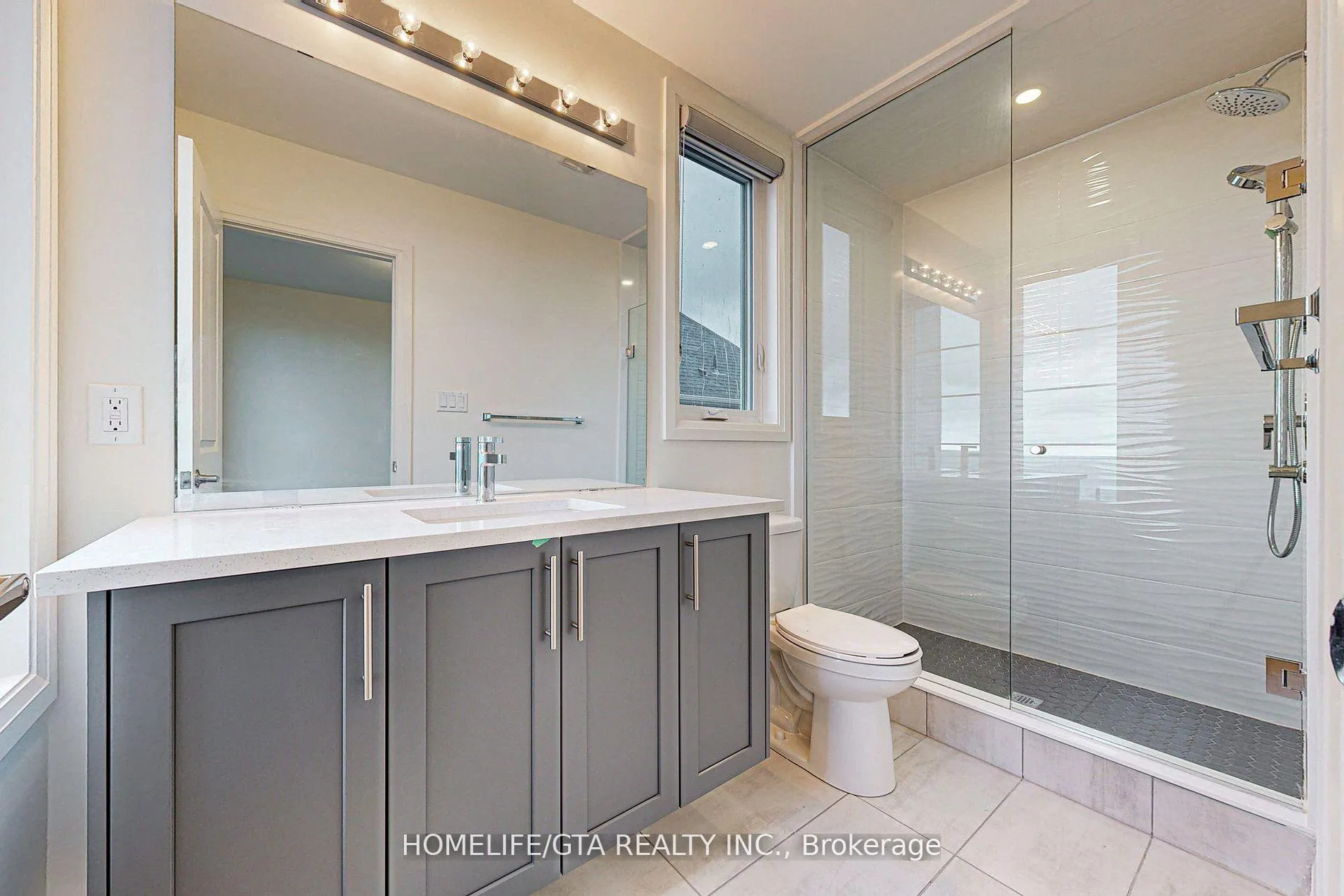 Photo 29 of 583 Port Darlington Road, Clarington, Bowmanville — HOMEH