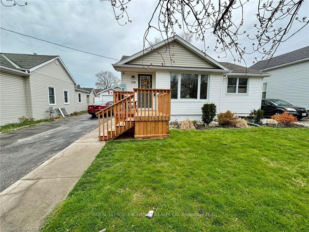 Photo 2 of 178 Britannia Road W, Goderich, Goderich (Town) — HOMEH