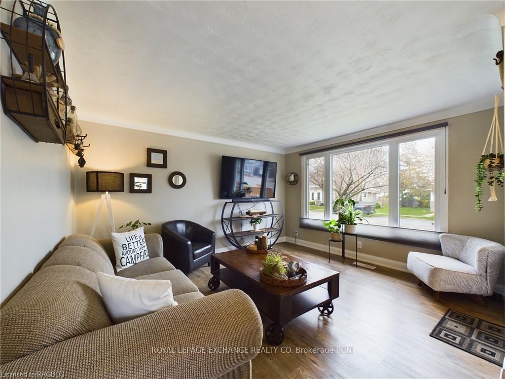 Photo 6 of 178 Britannia Road W, Goderich, Goderich (Town) — HOMEH