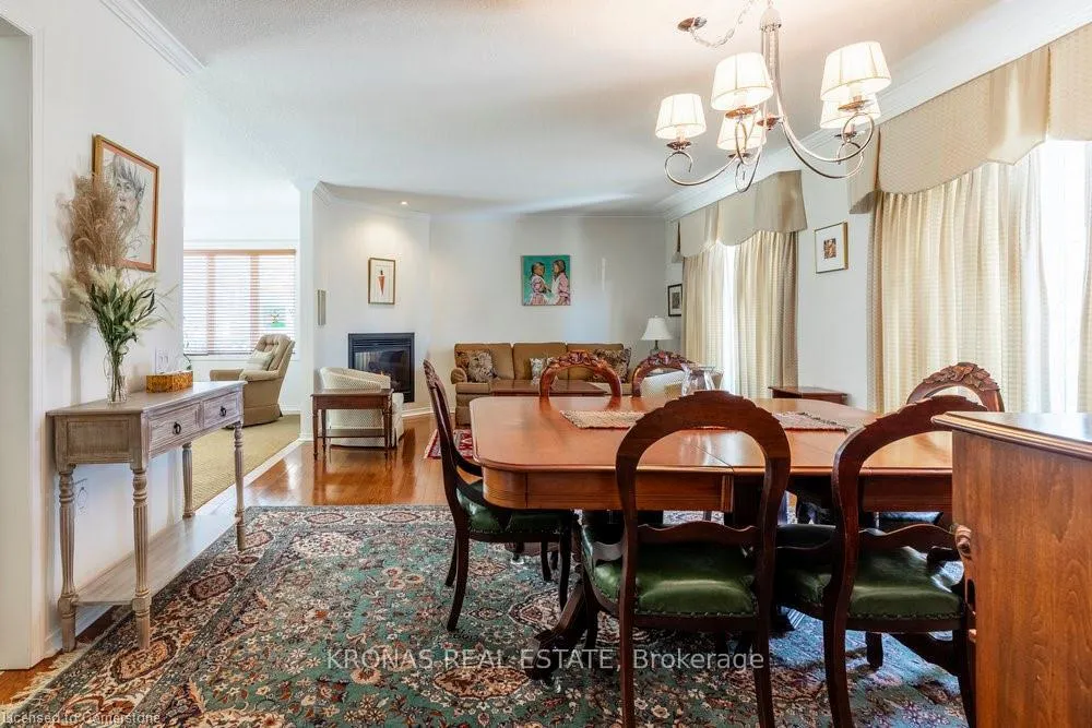 Photo 6 of 212 Silverbirch Boulevard, Hamilton, Rural Glanbrook — HOMEH