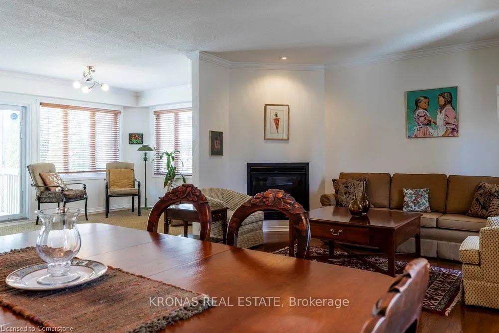 Photo 7 of 212 Silverbirch Boulevard, Hamilton, Rural Glanbrook — HOMEH