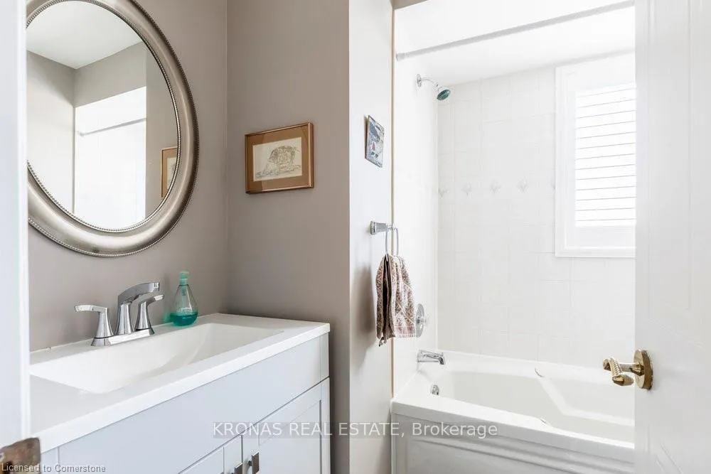 Photo 25 of 212 Silverbirch Boulevard, Hamilton, Rural Glanbrook — HOMEH