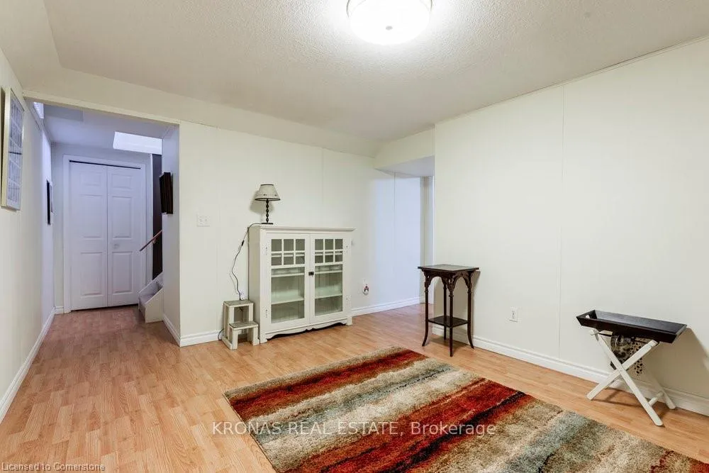 Photo 27 of 212 Silverbirch Boulevard, Hamilton, Rural Glanbrook — HOMEH