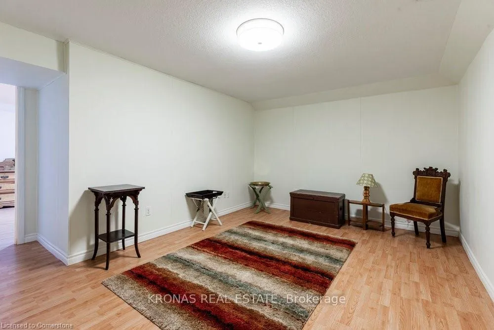 Photo 28 of 212 Silverbirch Boulevard, Hamilton, Rural Glanbrook — HOMEH