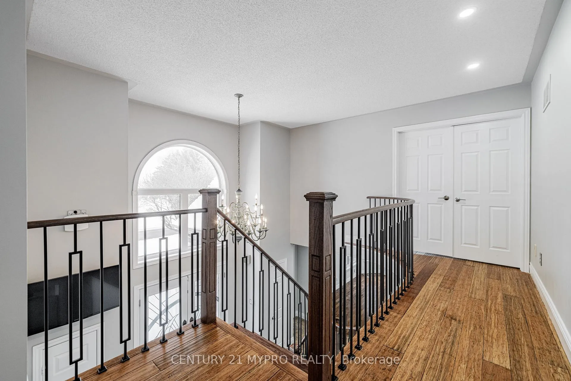Photo 8 of 42 Mccauley Drive, Caledon, Rural Caledon — HOMEH