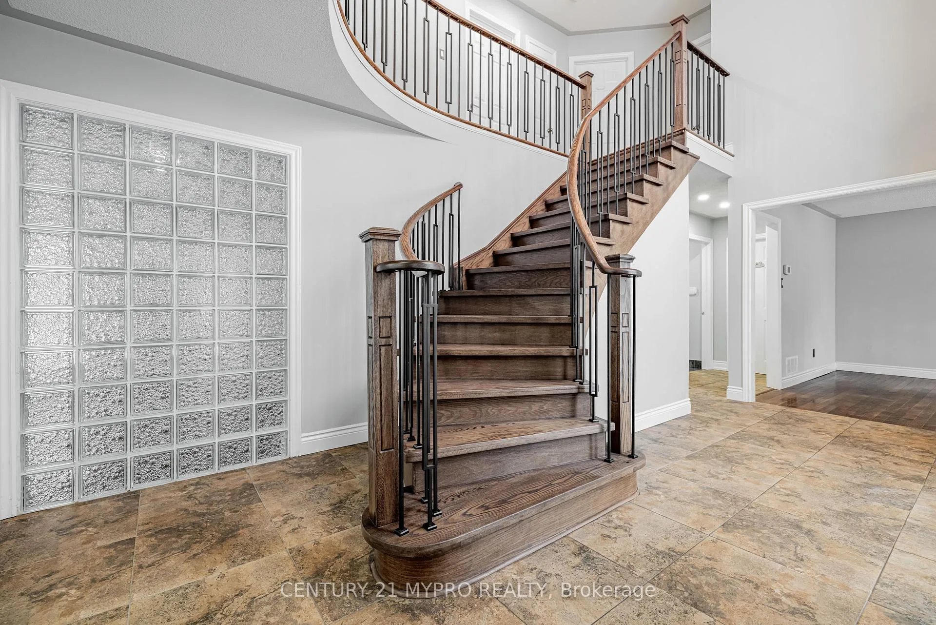 Photo 9 of 42 Mccauley Drive, Caledon, Rural Caledon — HOMEH
