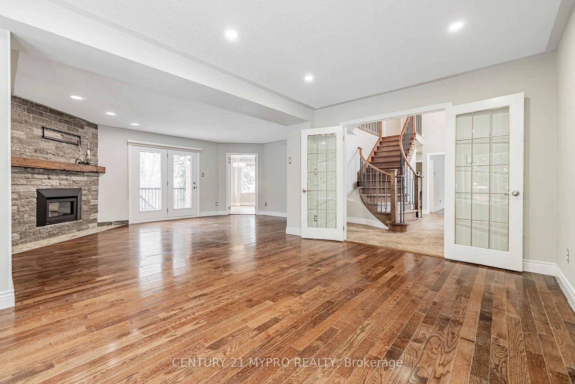 Photo 17 of 42 Mccauley Drive, Caledon, Rural Caledon — HOMEH