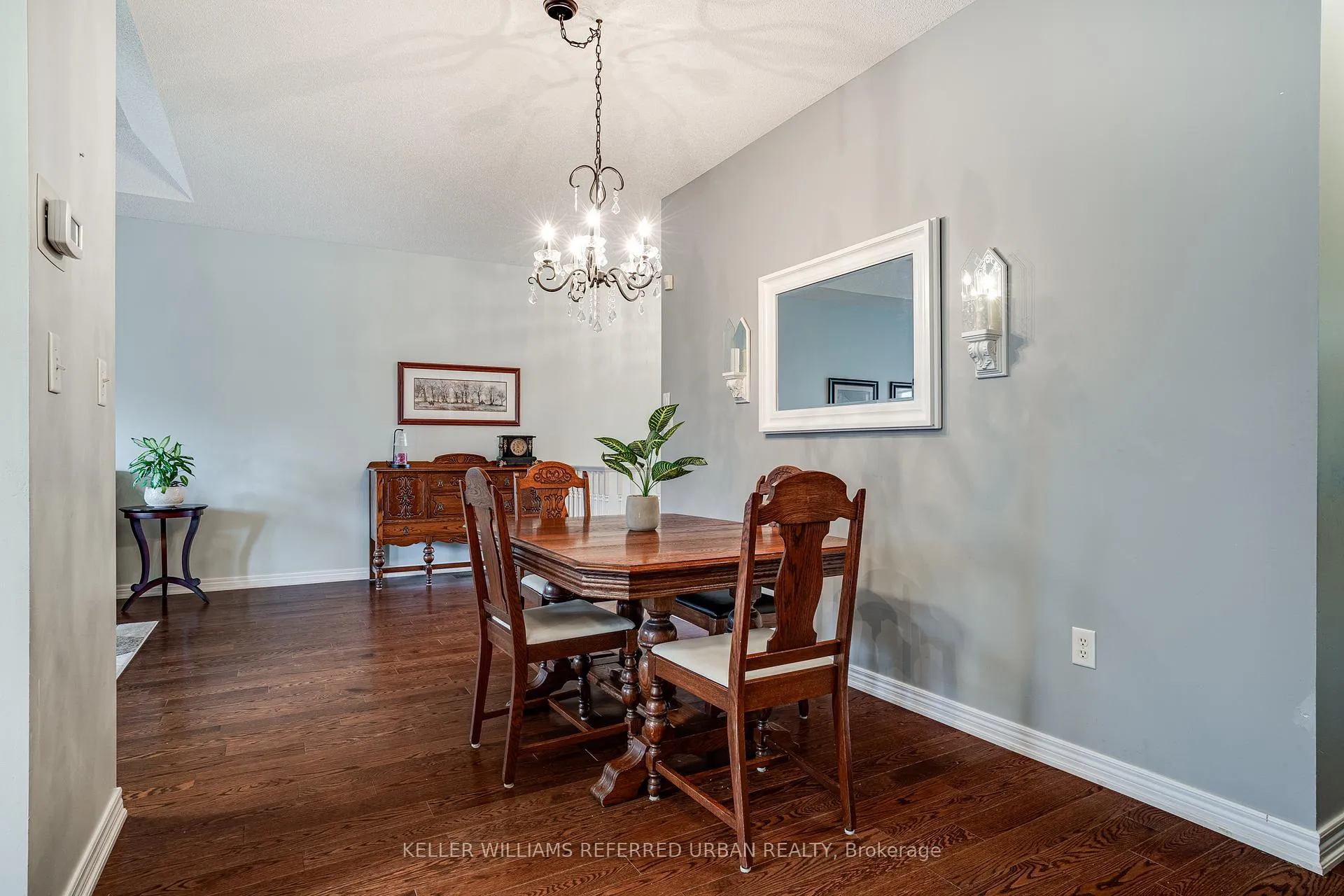 Photo 8 of 24 Greentrail Drive, Hamilton, Twenty Place — HOMEH