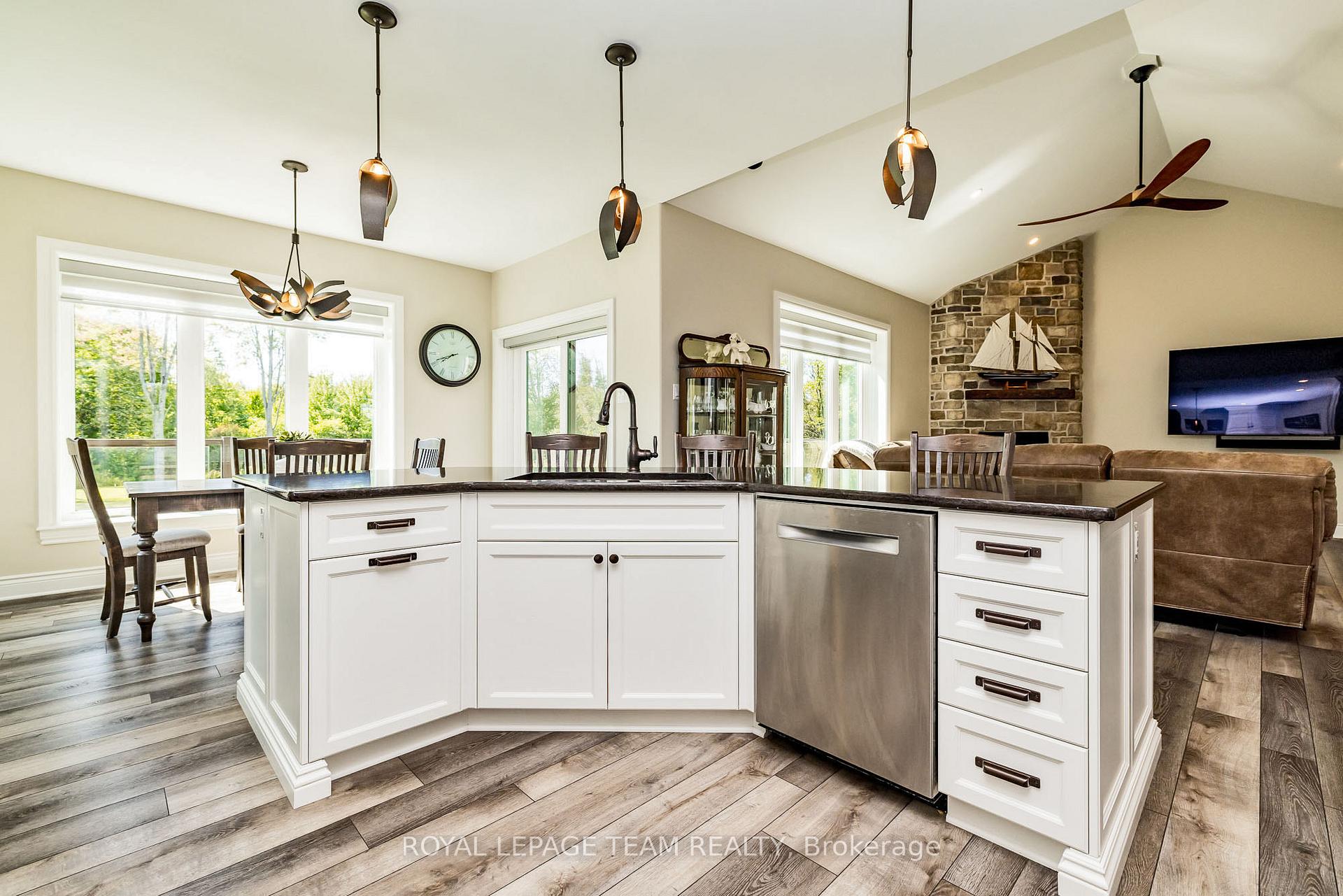 Photo 12 of 1515 Diamondview Road, Ottawa, Huntley Ward (South East) — HOMEH