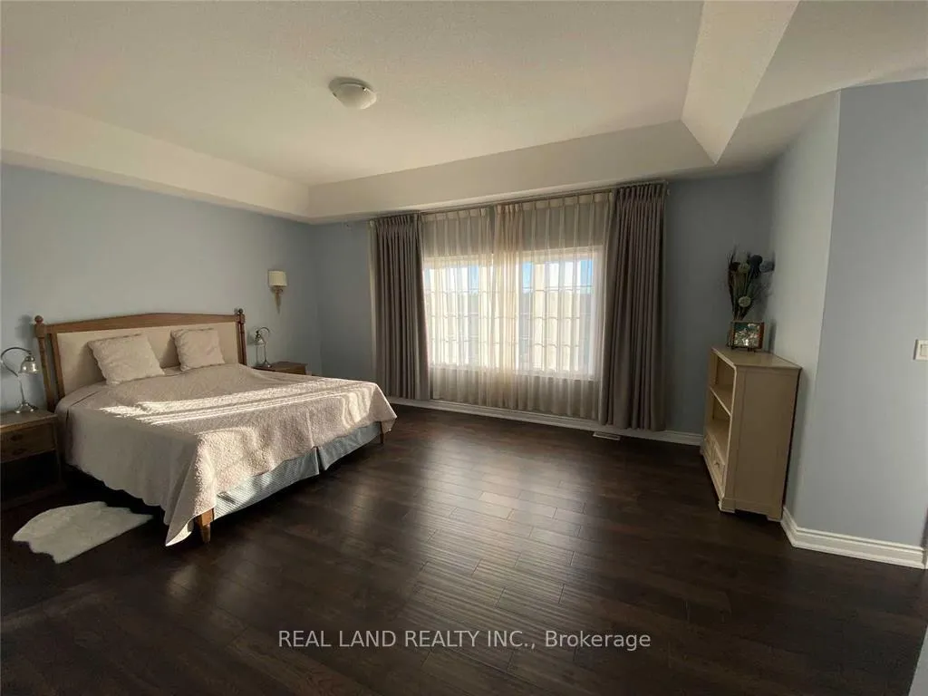 Photo 9 of 2 Castle Mountain Court, King, Nobleton — HOMEH