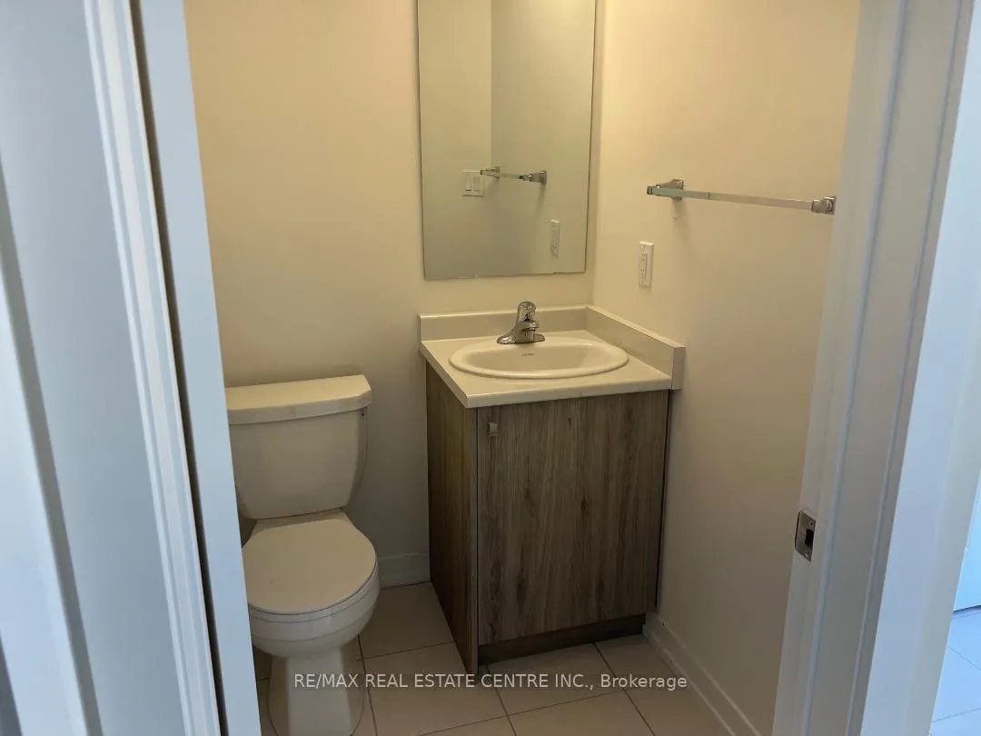 Photo 8 of 1551 Rose Way, Milton, Cobban — HOMEH