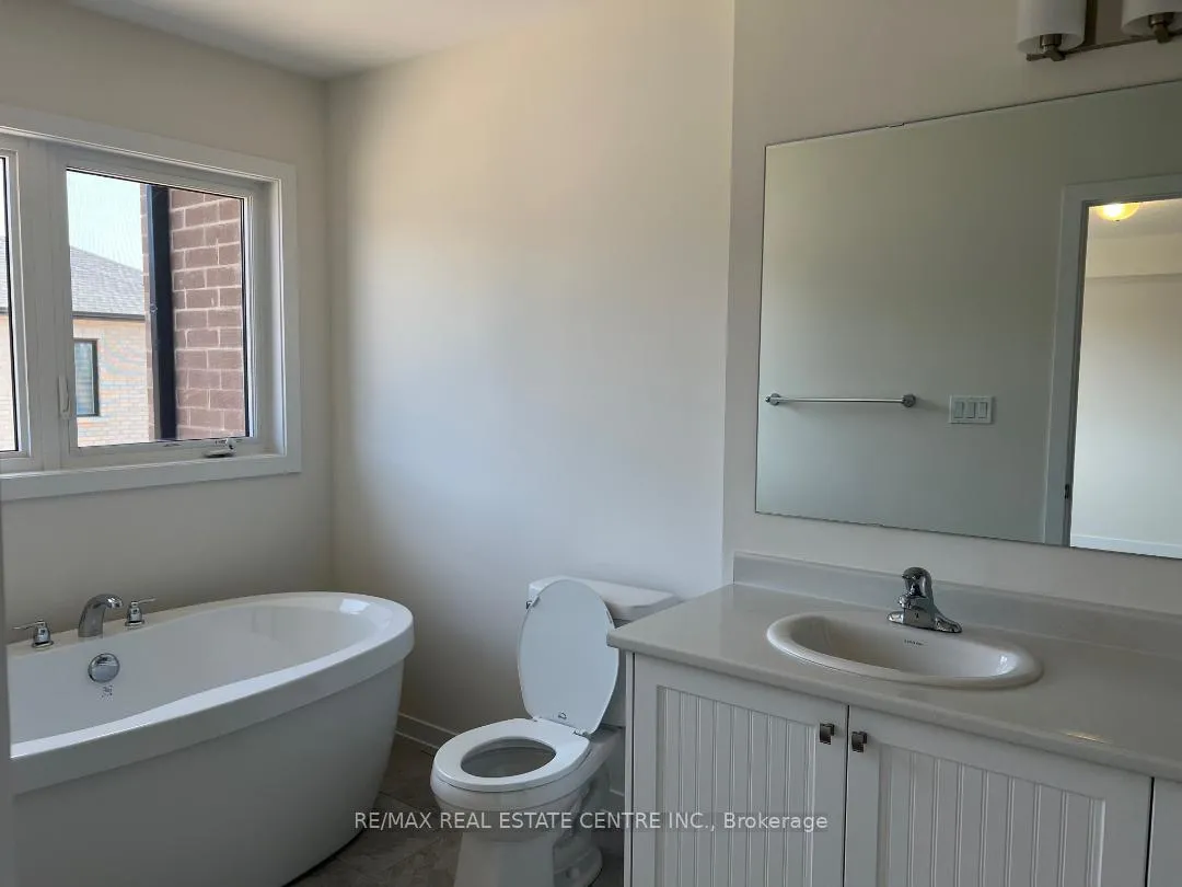Photo 22 of 1551 Rose Way, Milton, Cobban — HOMEH