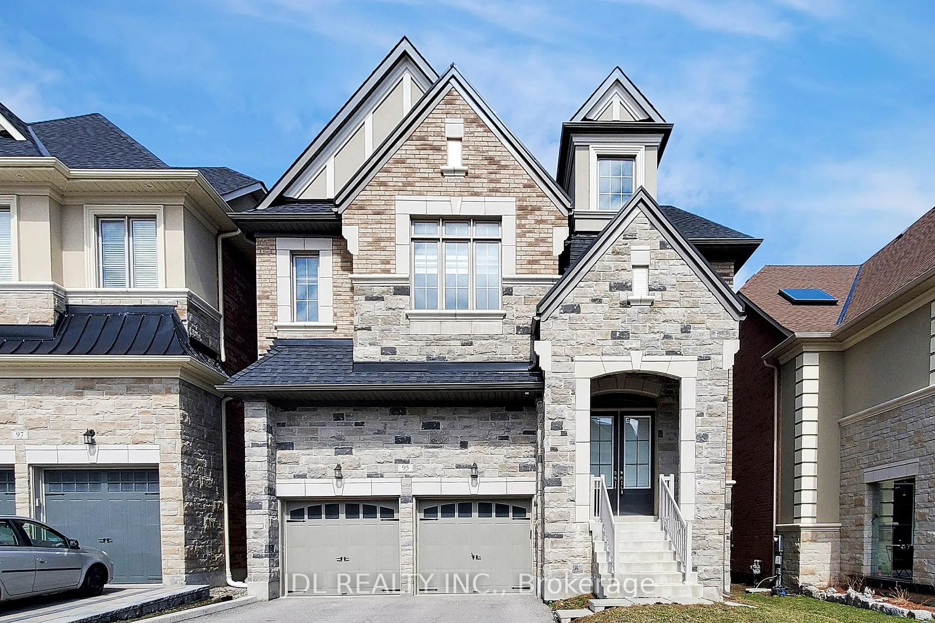 Front of 95 Giardina Crescent