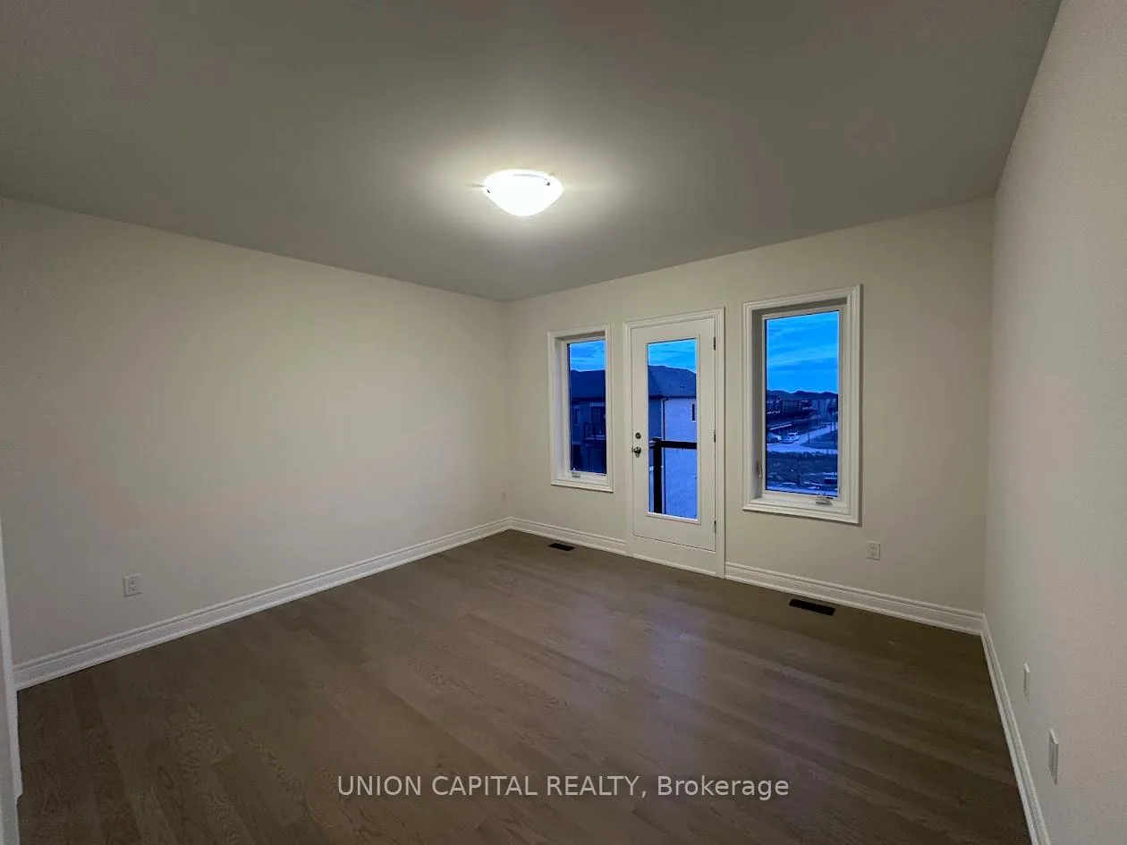 Photo 11 of 555 Vine Cliff Boulevard, Markham, Rural Markham — HOMEH