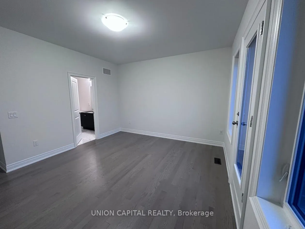 Photo 12 of 555 Vine Cliff Boulevard, Markham, Rural Markham — HOMEH