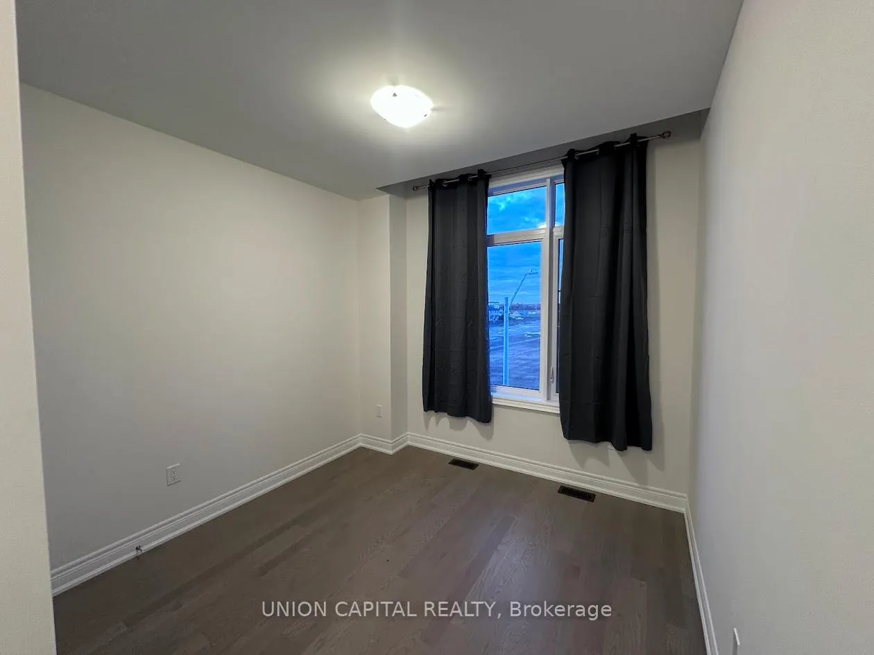 Photo 14 of 555 Vine Cliff Boulevard, Markham, Rural Markham — HOMEH