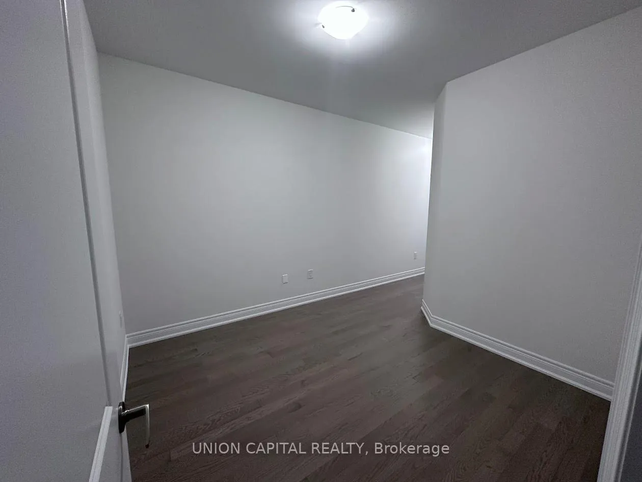 Photo 15 of 555 Vine Cliff Boulevard, Markham, Rural Markham — HOMEH