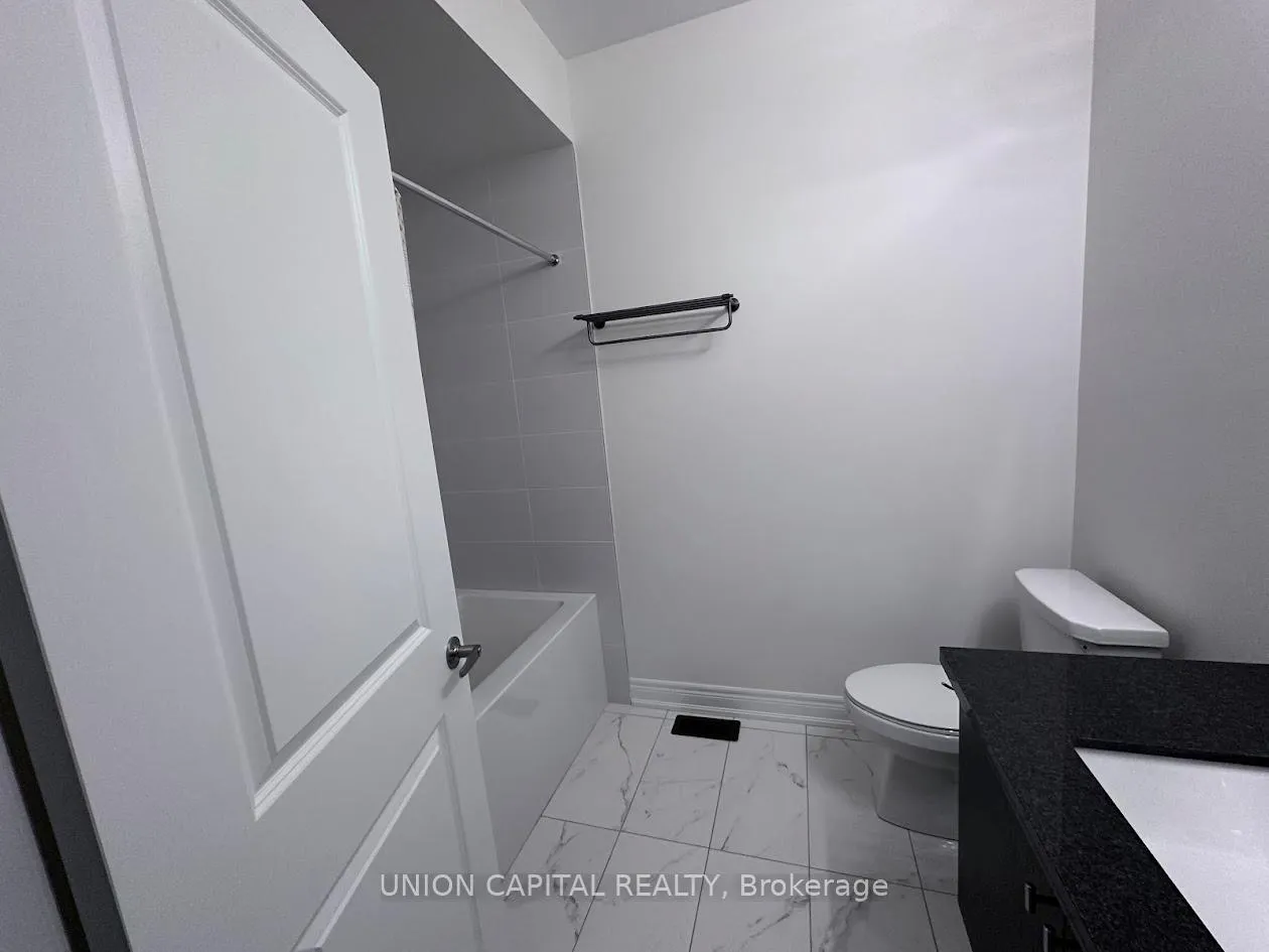 Photo 16 of 555 Vine Cliff Boulevard, Markham, Rural Markham — HOMEH