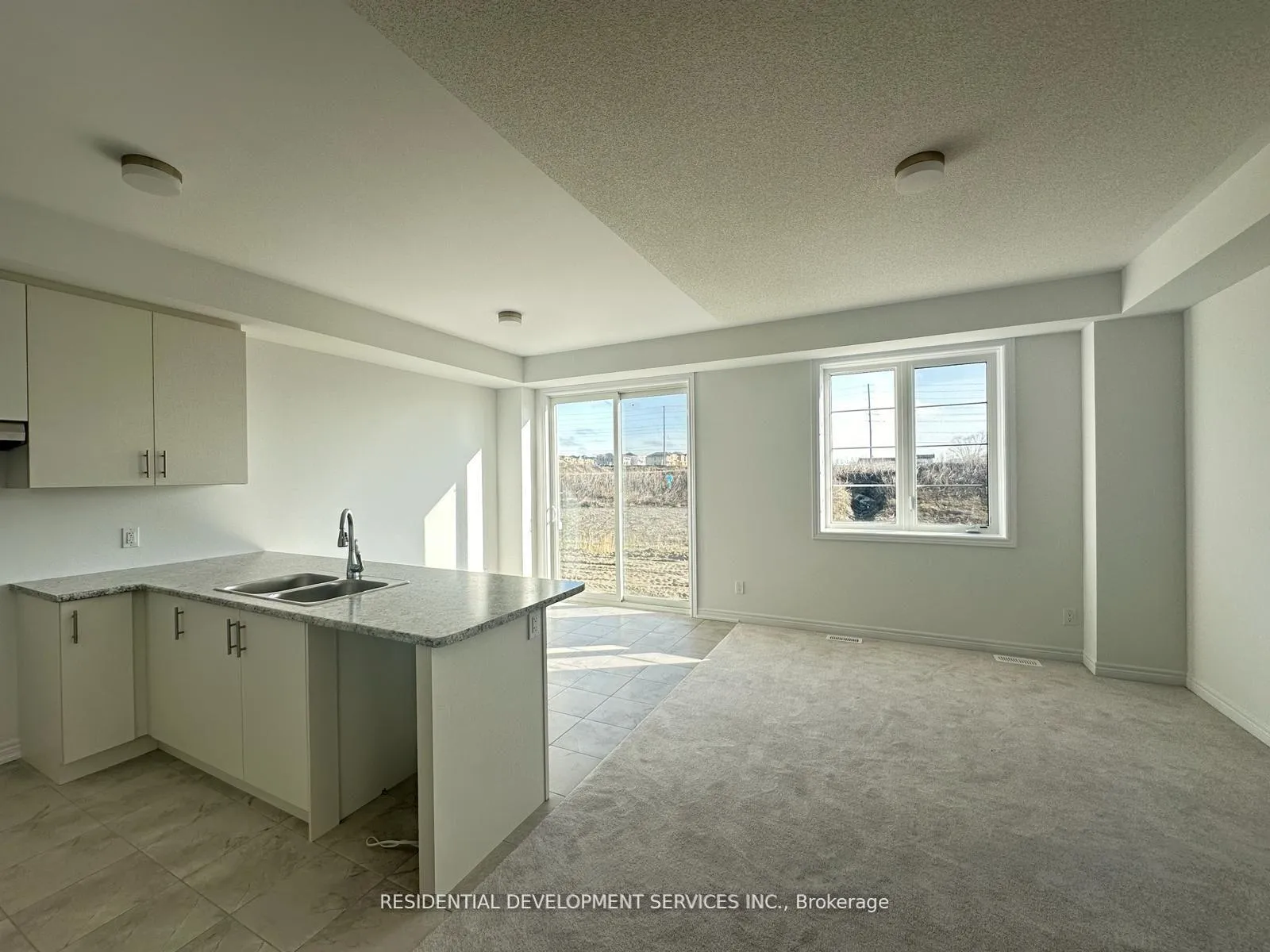 Photo 2 of 1082 Lockie Drive, Oshawa, Kedron — HOMEH