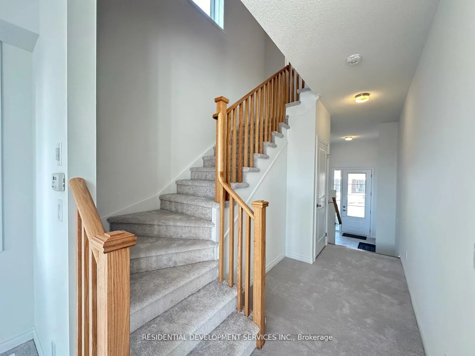 Photo 6 of 1082 Lockie Drive, Oshawa, Kedron — HOMEH