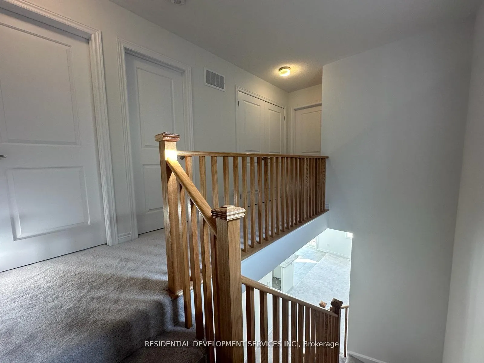 Photo 7 of 1082 Lockie Drive, Oshawa, Kedron — HOMEH