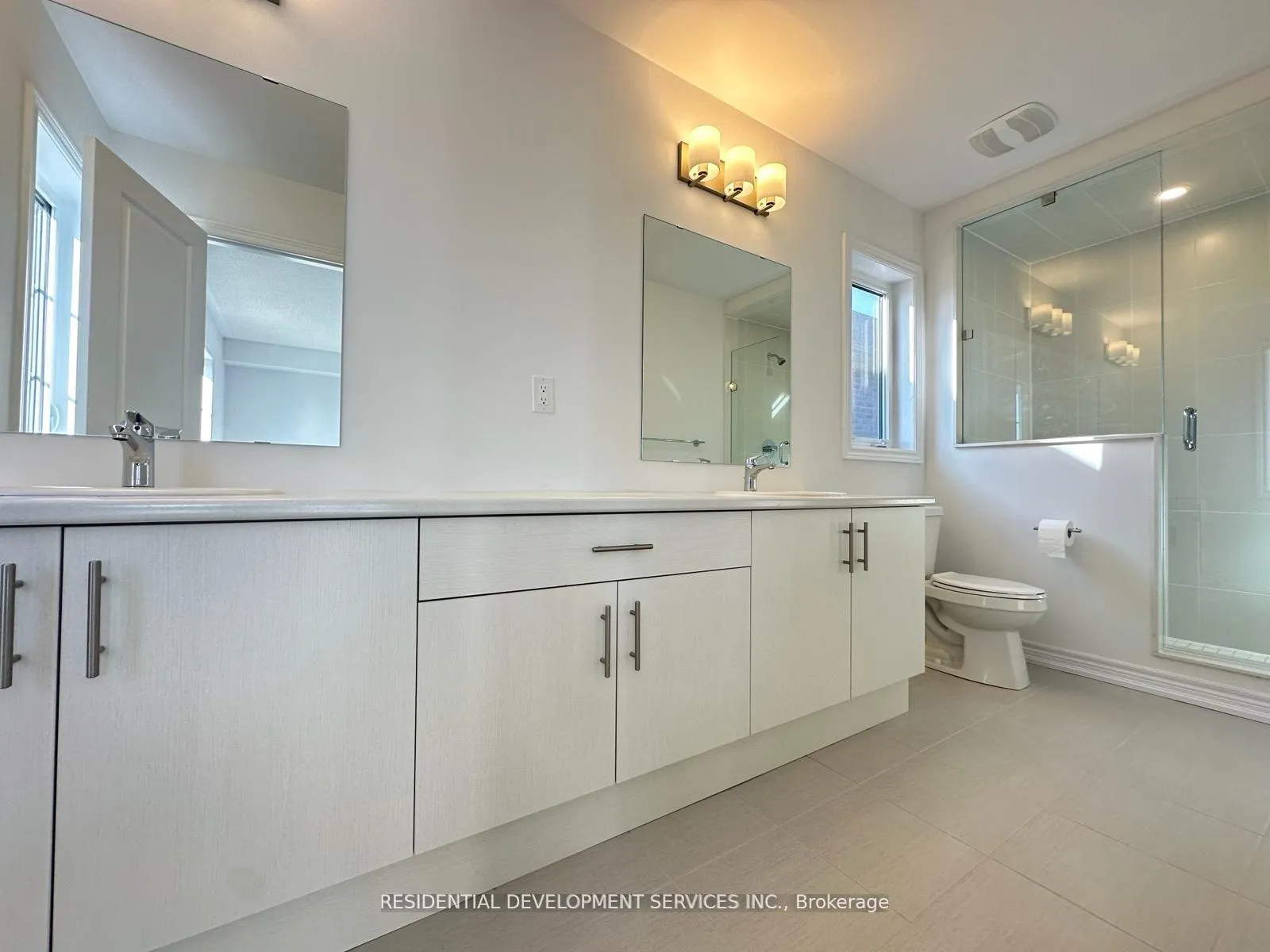 Photo 11 of 1082 Lockie Drive, Oshawa, Kedron — HOMEH