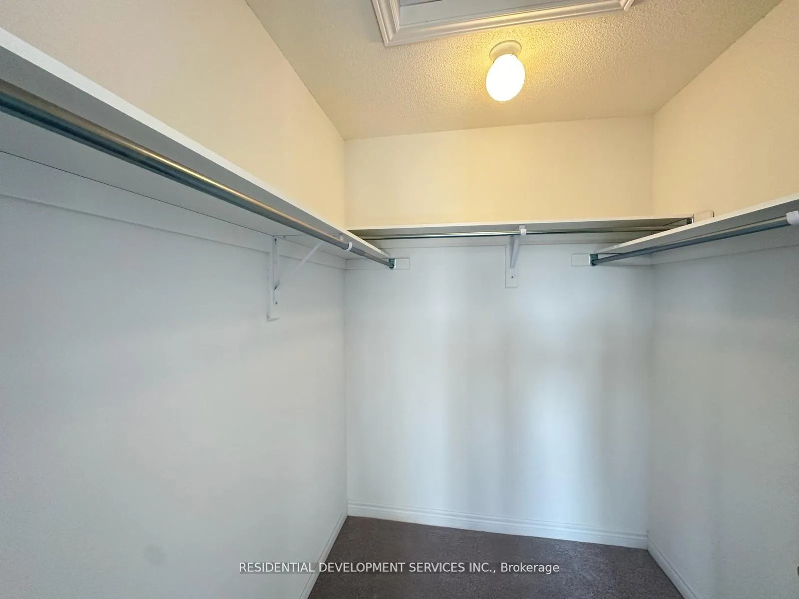 Photo 14 of 1082 Lockie Drive, Oshawa, Kedron — HOMEH