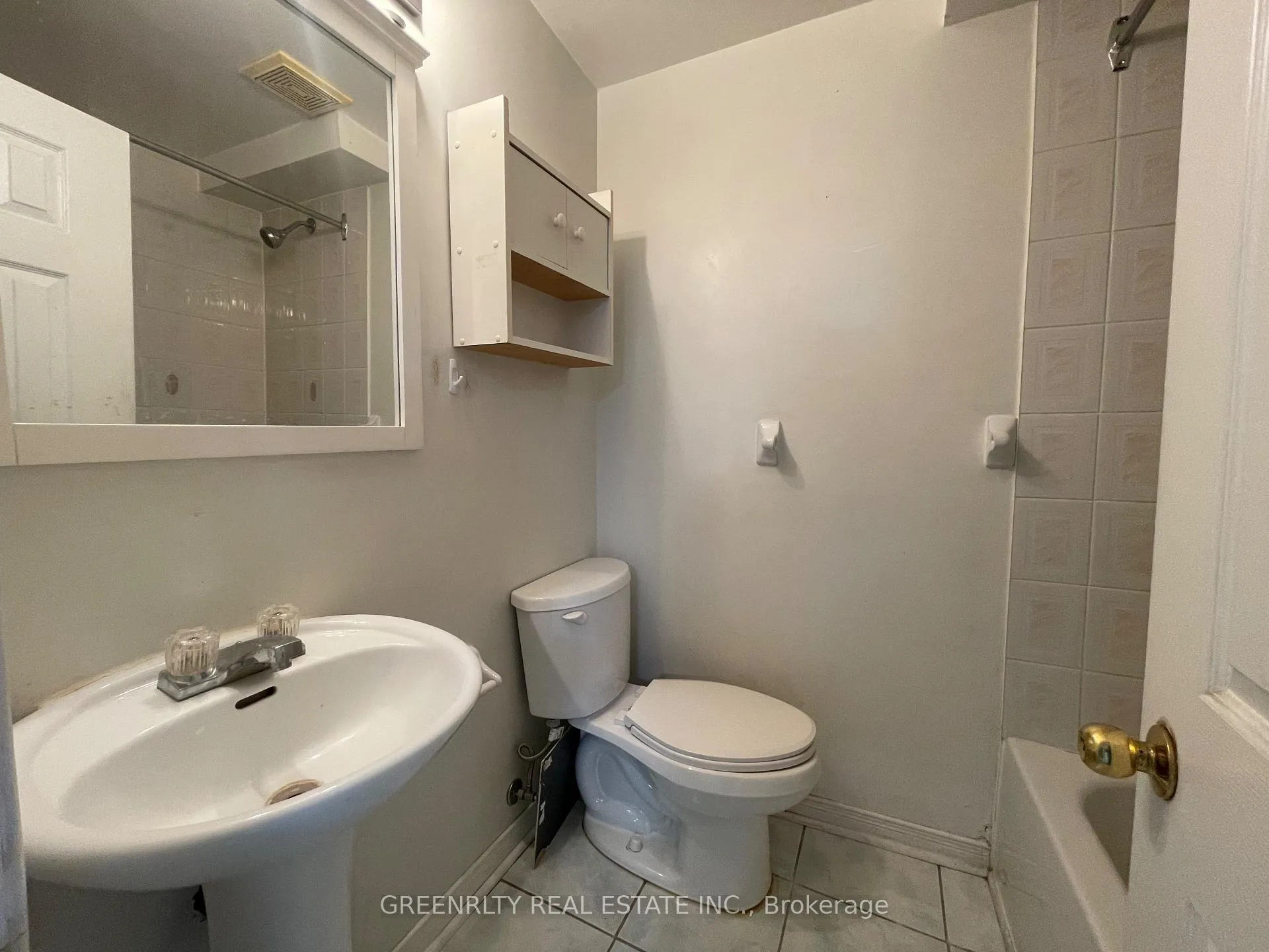 Photo 7 of 56 Spencer Drive, Brampton, Fletcher's Meadow — HOMEH