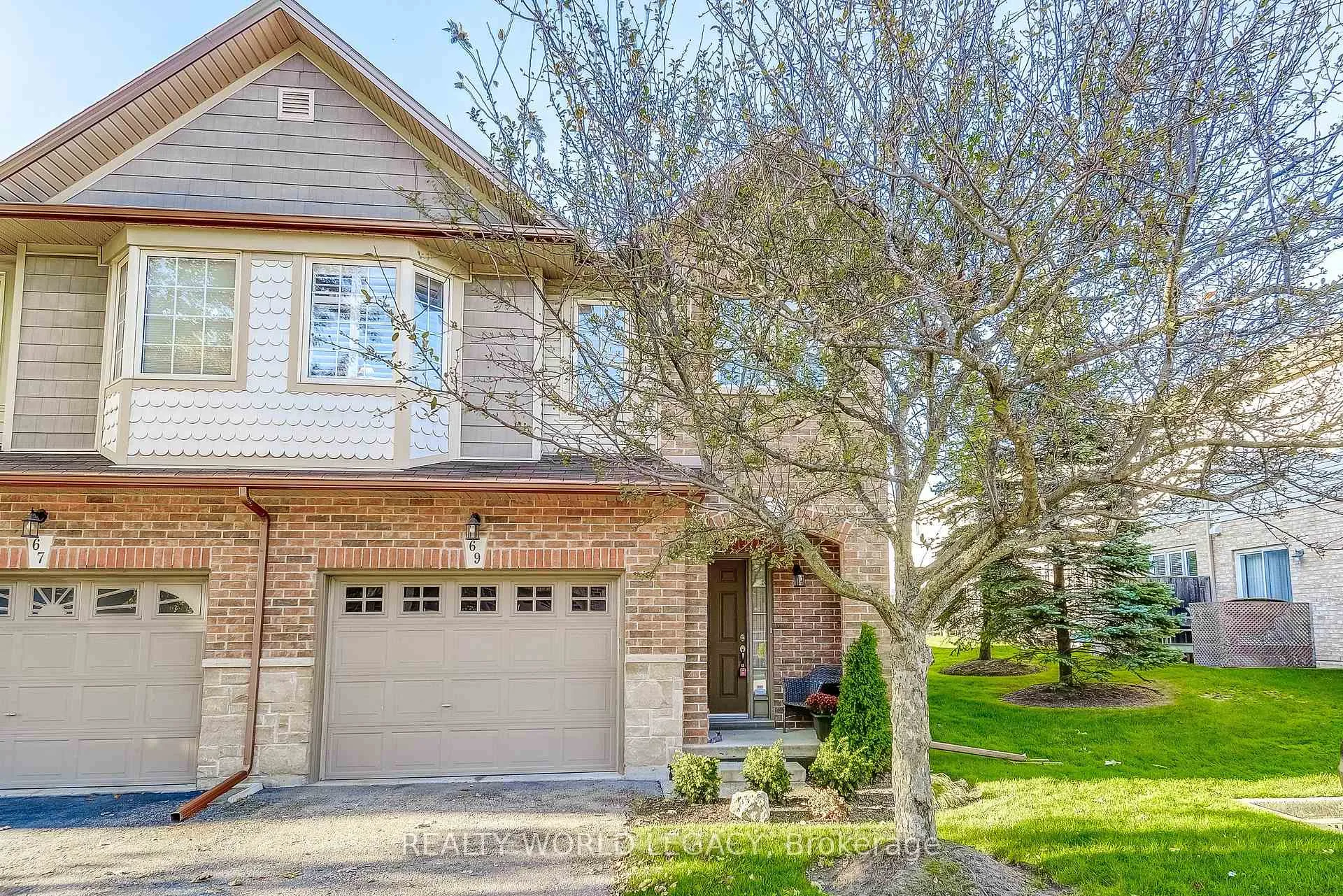Photo 2 of 69 Myers Lane, Hamilton, Ancaster — HOMEH
