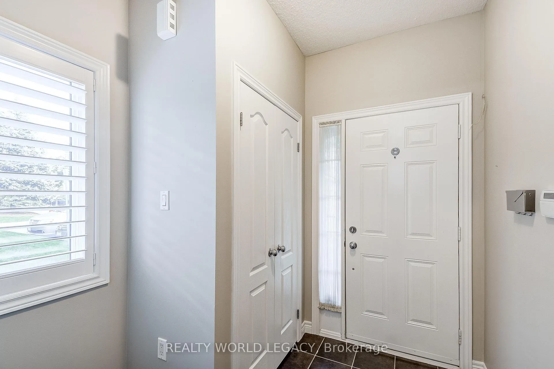 Photo 7 of 69 Myers Lane, Hamilton, Ancaster — HOMEH