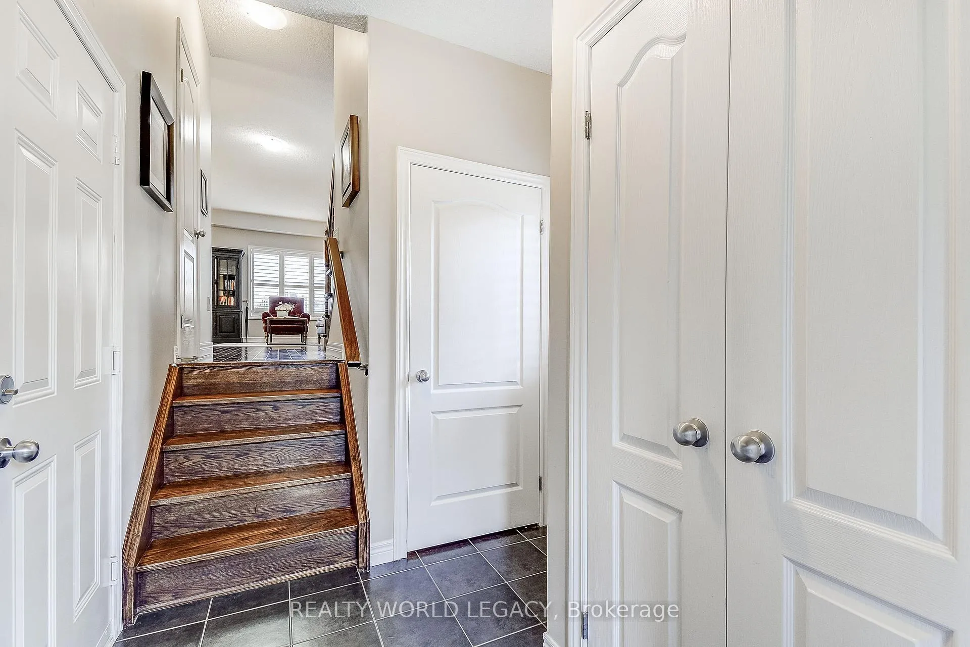 Photo 8 of 69 Myers Lane, Hamilton, Ancaster — HOMEH