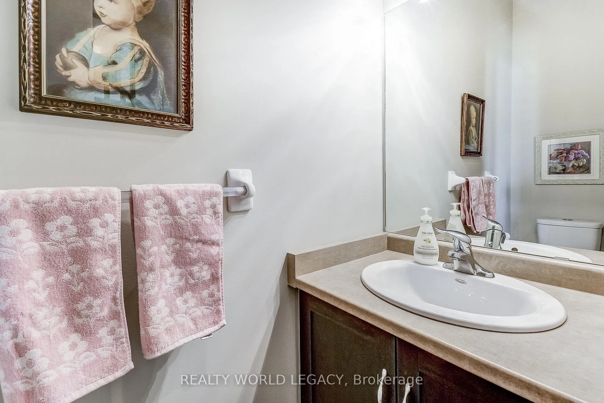 Photo 11 of 69 Myers Lane, Hamilton, Ancaster — HOMEH