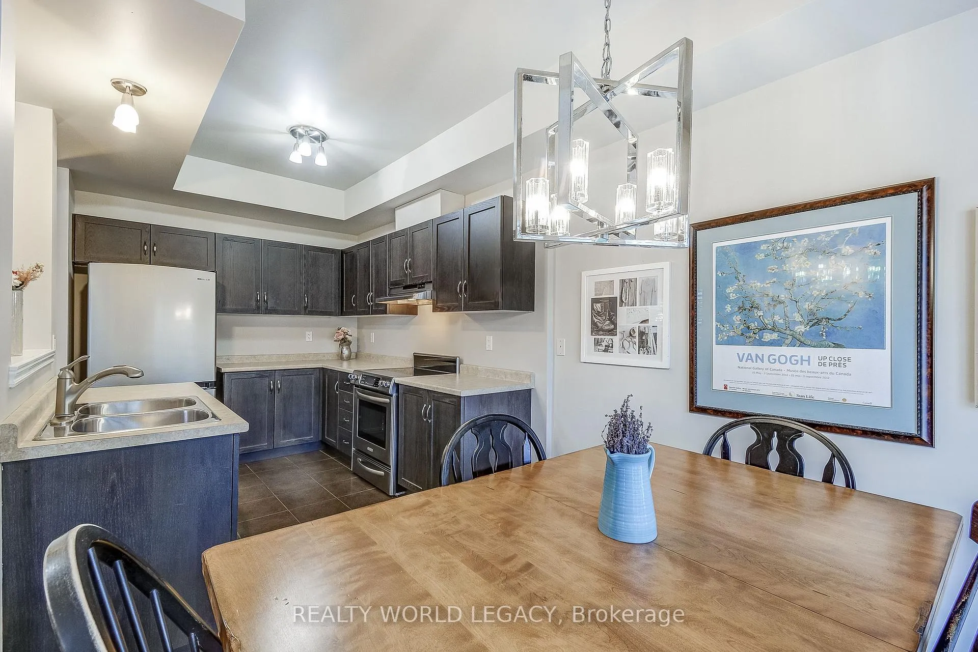 Photo 16 of 69 Myers Lane, Hamilton, Ancaster — HOMEH